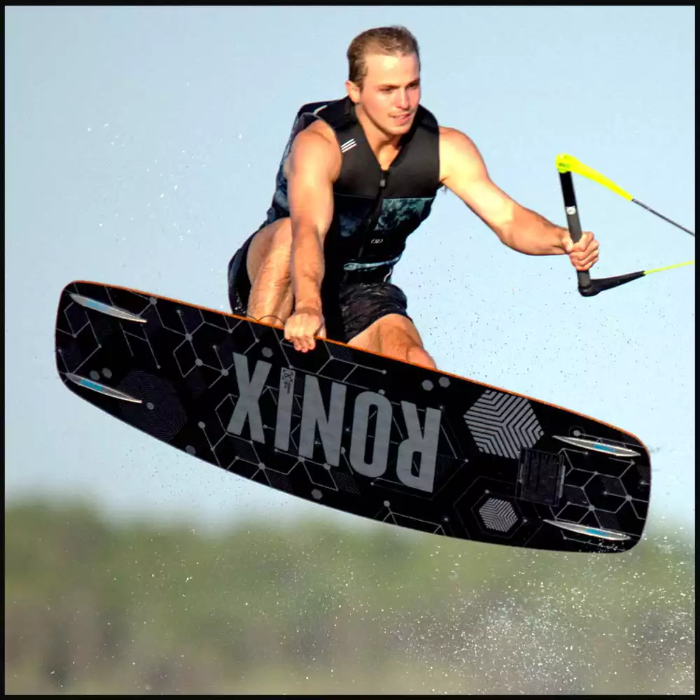 ロニックス ronix ウェイクボード ビンディングは別出品